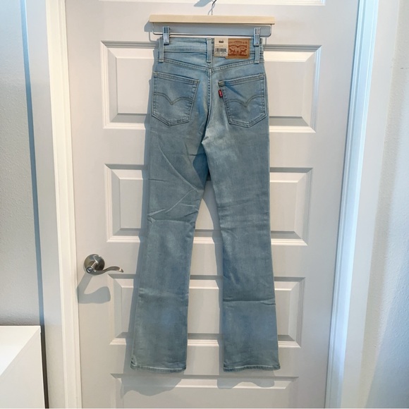 Levi’s 725 High Rise Bootcut Light Blue Jeans - Picture 2 of 7